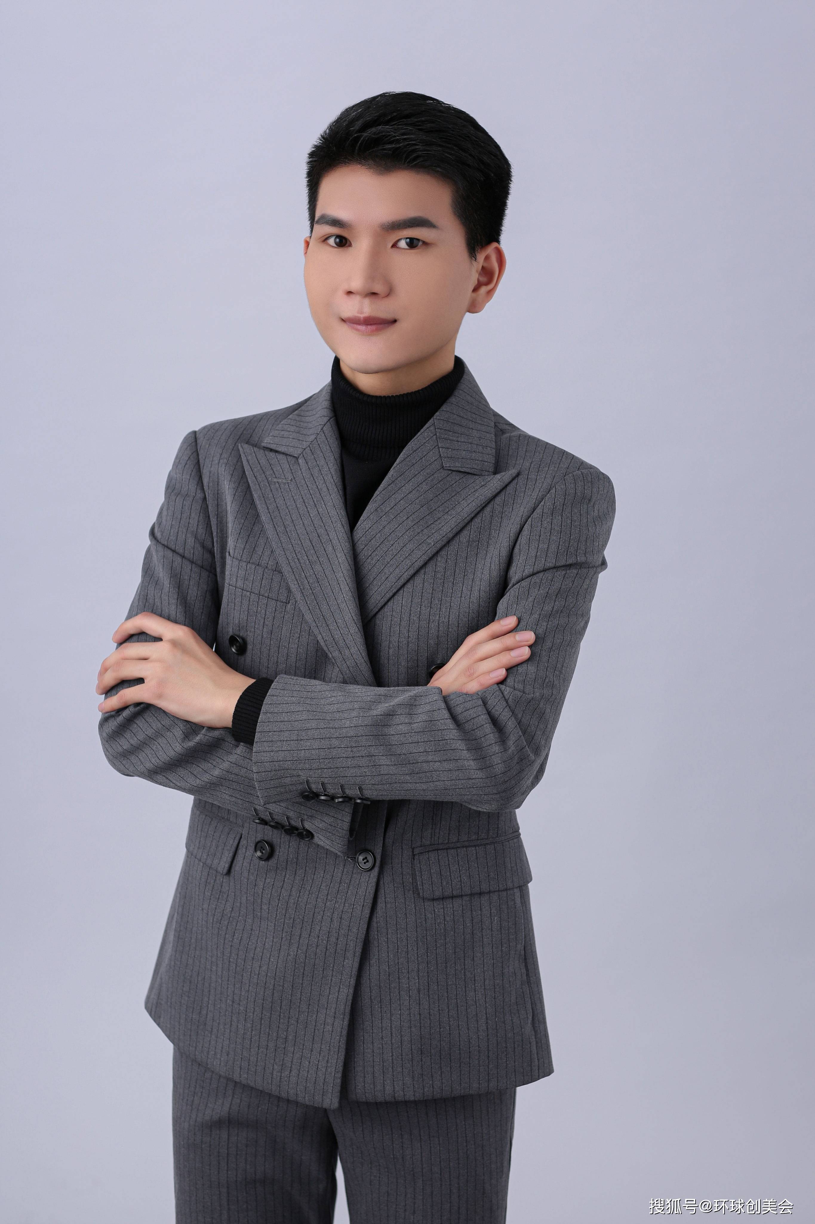 林家青 视觉与舞美负责人